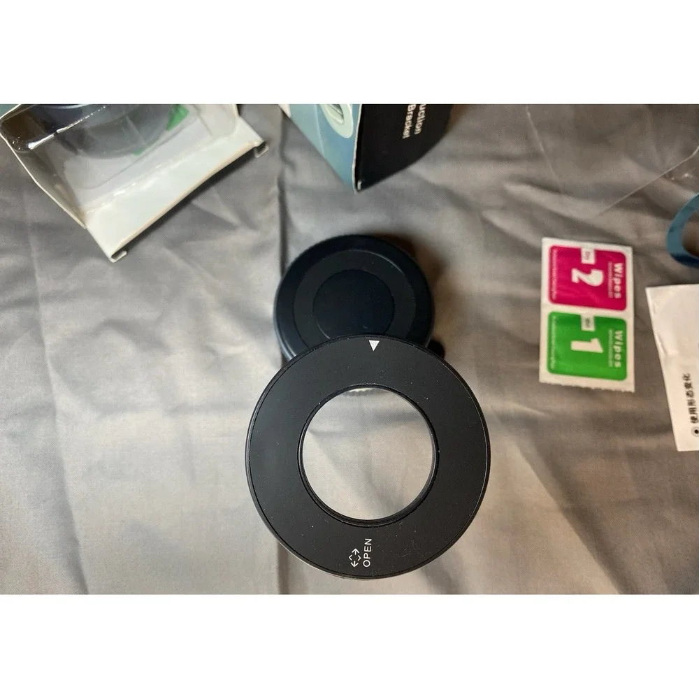 1 Universal Vacuum Absorption Magnetic Mobile Phone Suction Bracket Black K007